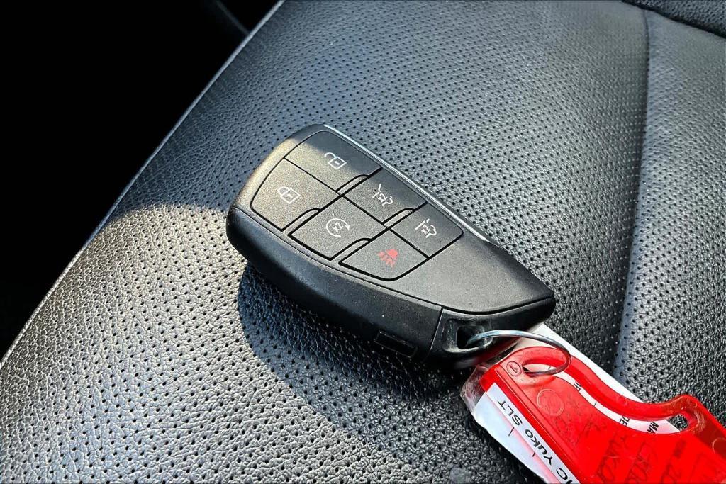 used 2023 GMC Yukon XL car, priced at $50,900