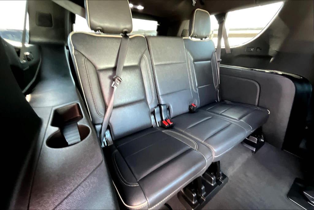 used 2023 GMC Yukon XL car, priced at $50,900
