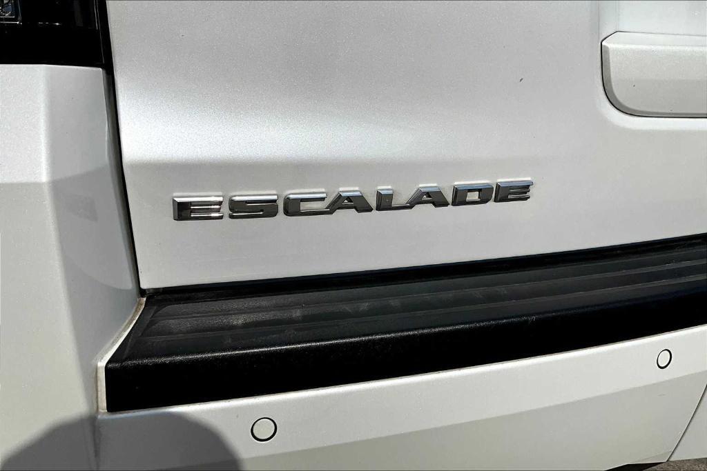 used 2020 Cadillac Escalade car, priced at $33,081