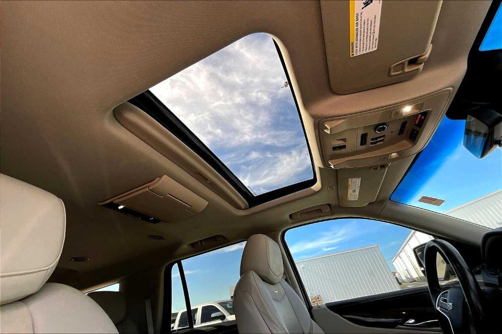 used 2020 Cadillac Escalade car, priced at $33,081