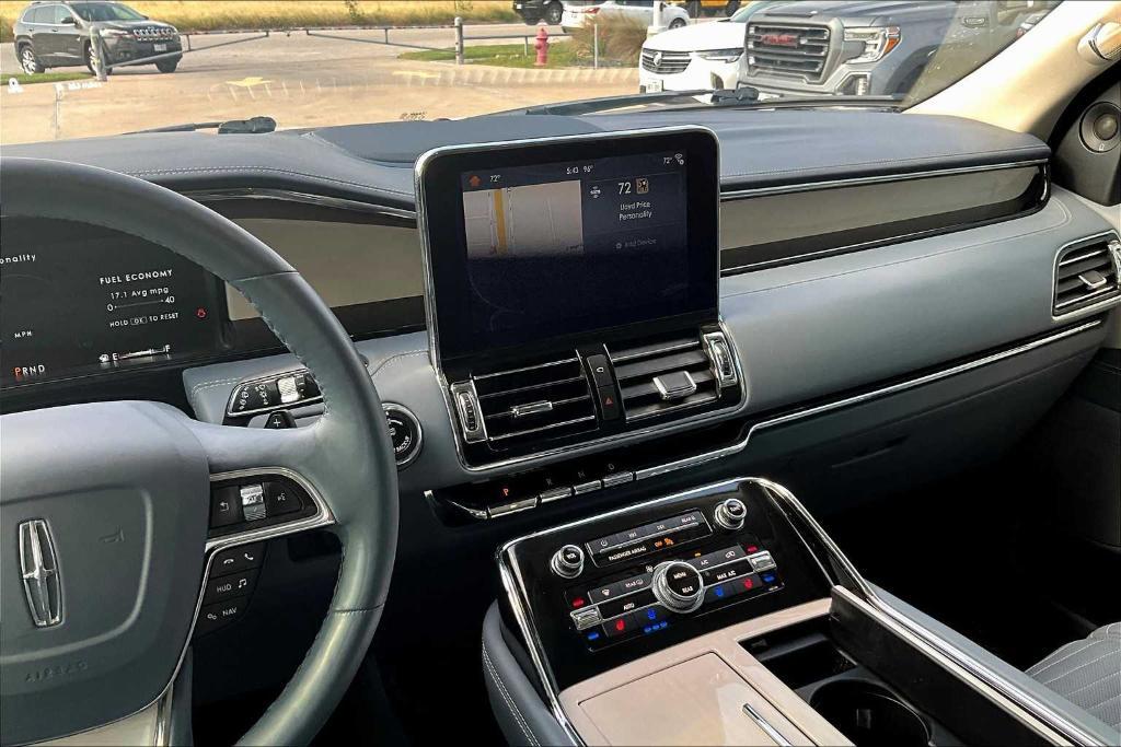 used 2019 Lincoln Navigator car, priced at $39,471