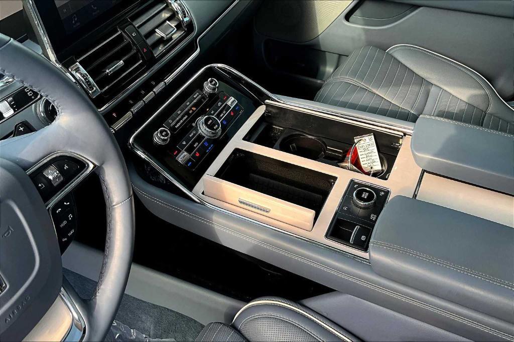 used 2019 Lincoln Navigator car, priced at $39,471
