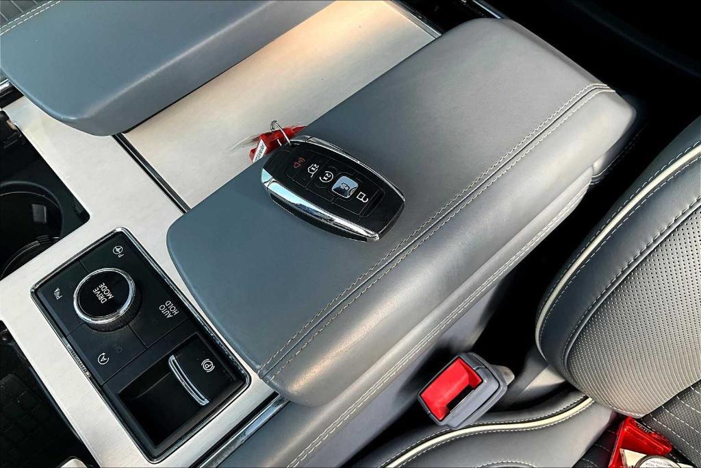 used 2019 Lincoln Navigator car, priced at $39,471