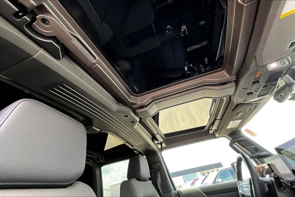 used 2025 GMC HUMMER EV SUV car, priced at $89,900