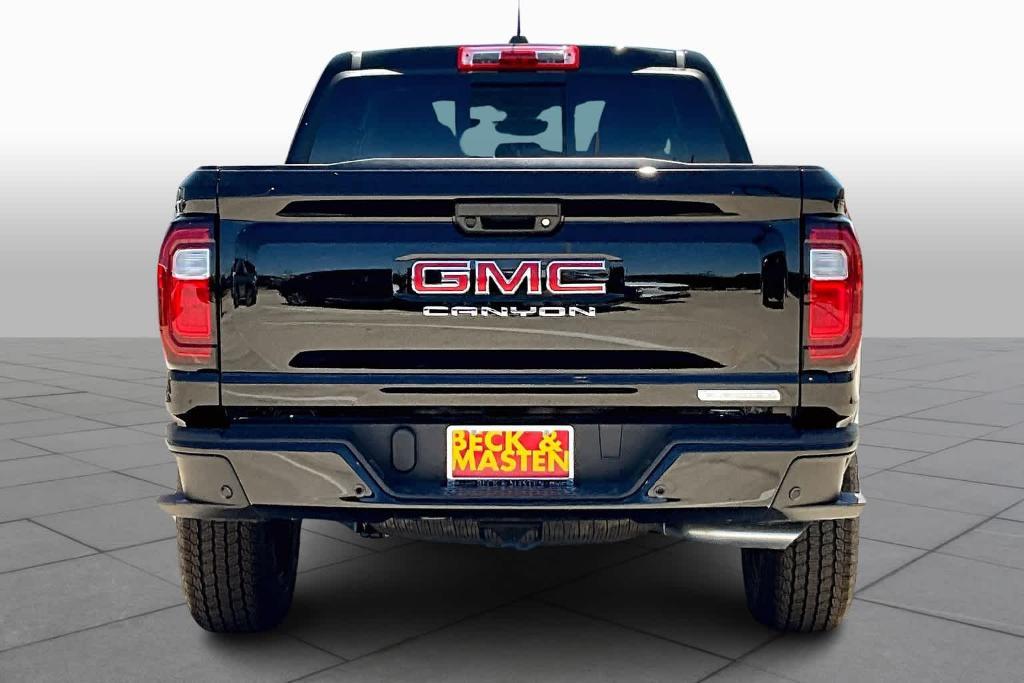 new 2024 GMC Canyon car, priced at $40,085