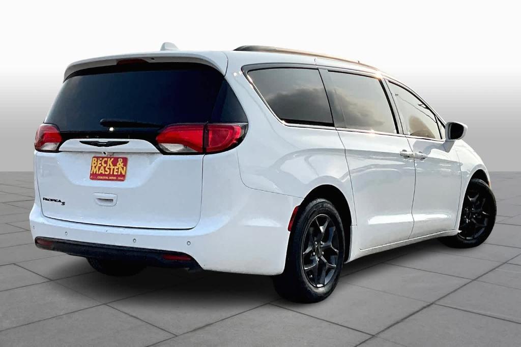 used 2018 Chrysler Pacifica car, priced at $18,900