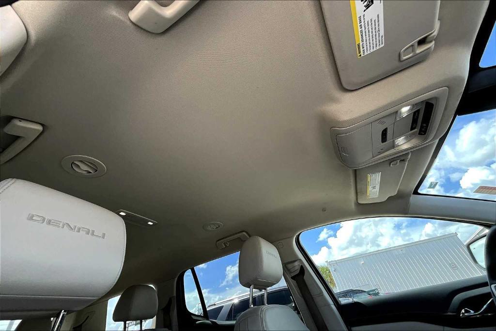 used 2023 GMC Acadia car, priced at $39,138