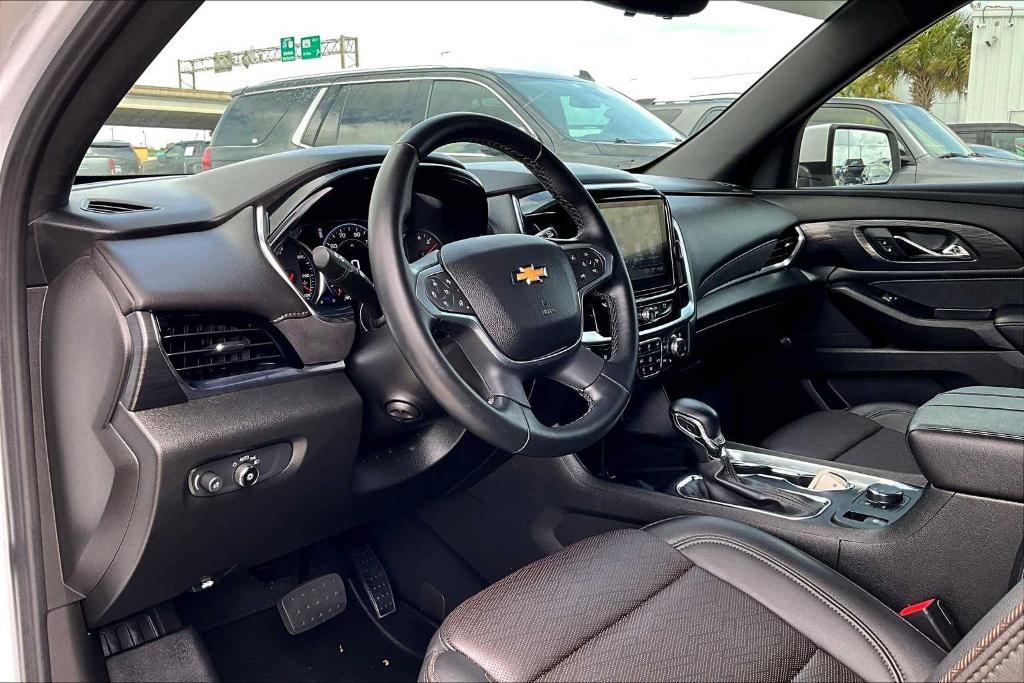 used 2023 Chevrolet Traverse car, priced at $39,995
