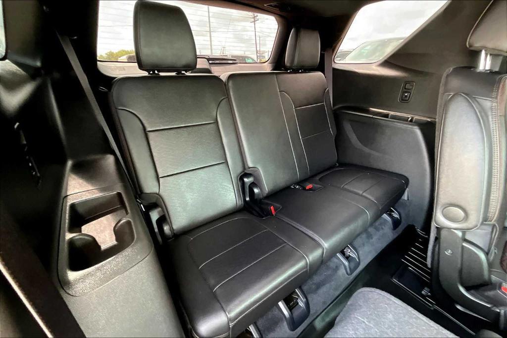 used 2023 Chevrolet Traverse car, priced at $39,995