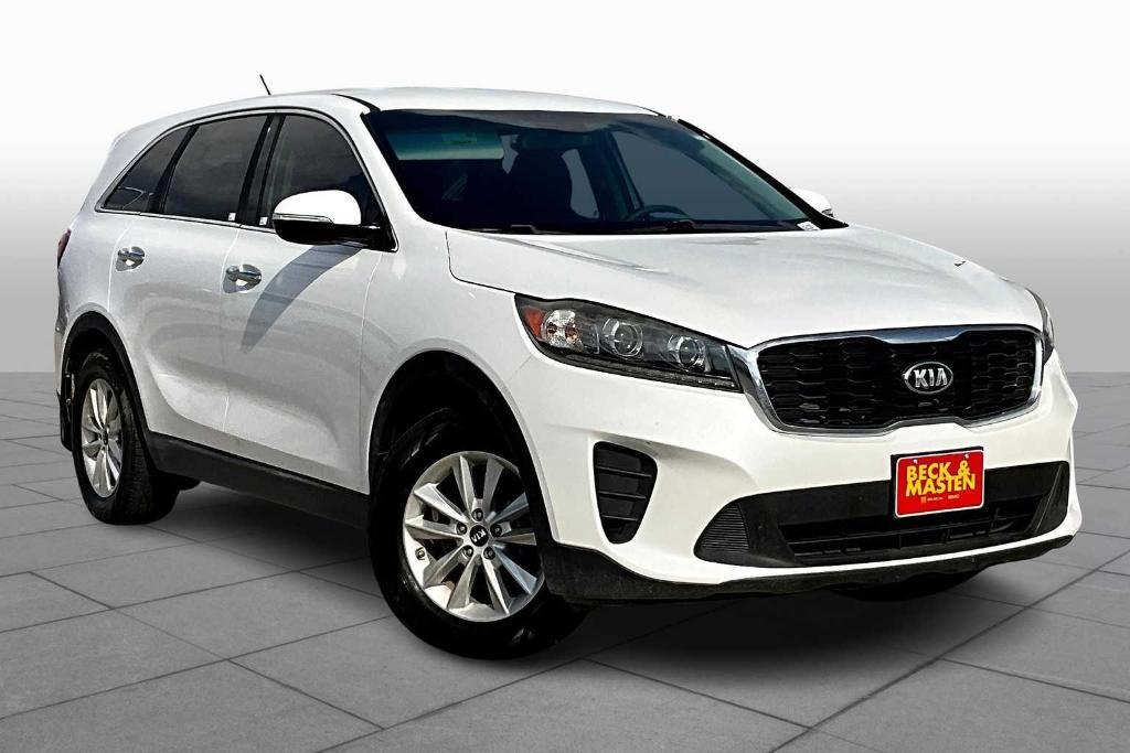 used 2019 Kia Sorento car, priced at $15,400