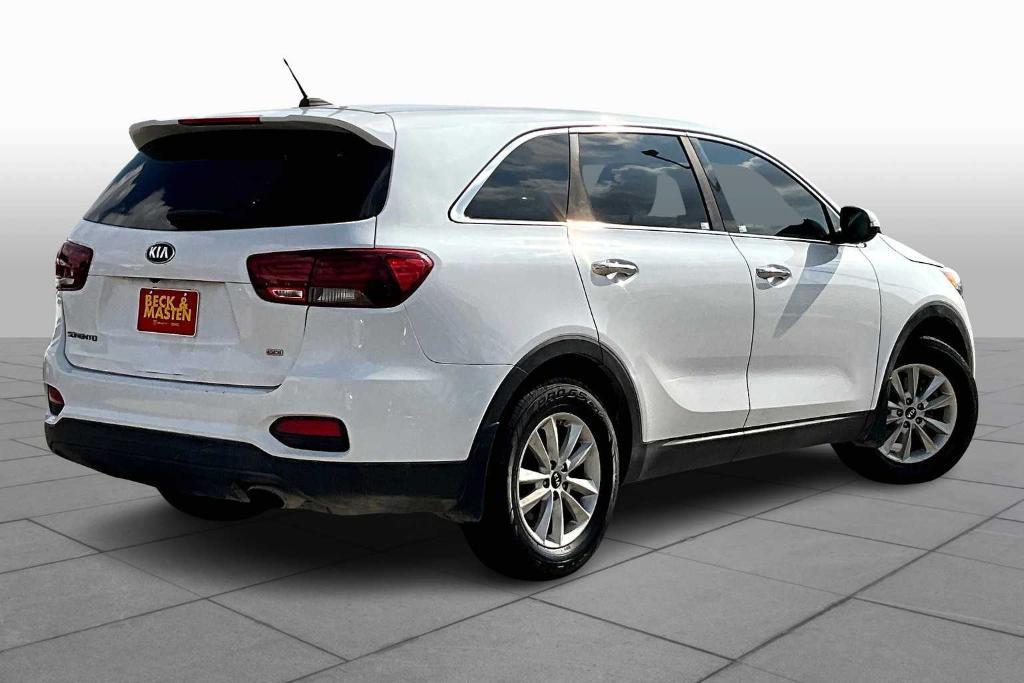 used 2019 Kia Sorento car, priced at $15,400