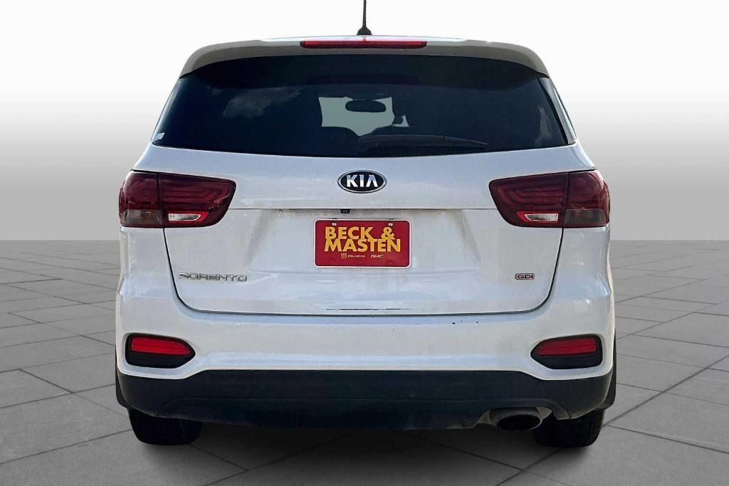 used 2019 Kia Sorento car, priced at $15,400