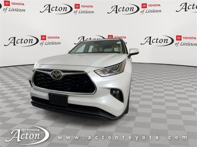 used 2022 Toyota Highlander car, priced at $37,000