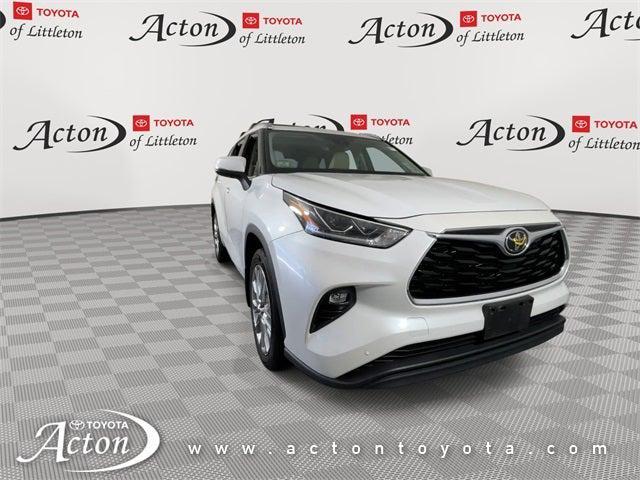 used 2022 Toyota Highlander car, priced at $37,000