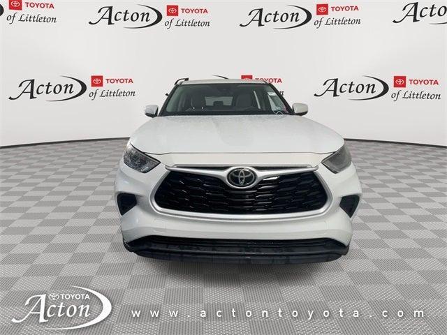 used 2022 Toyota Highlander car, priced at $32,000