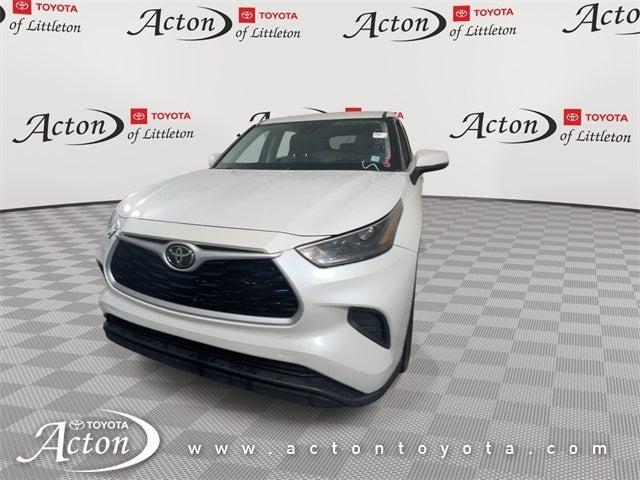 used 2022 Toyota Highlander car, priced at $32,000