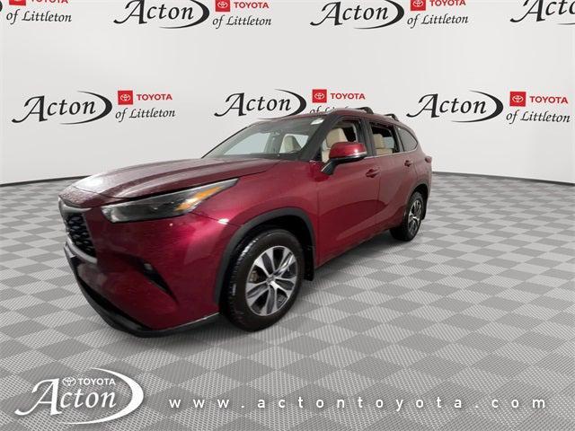 used 2022 Toyota Highlander car, priced at $37,000