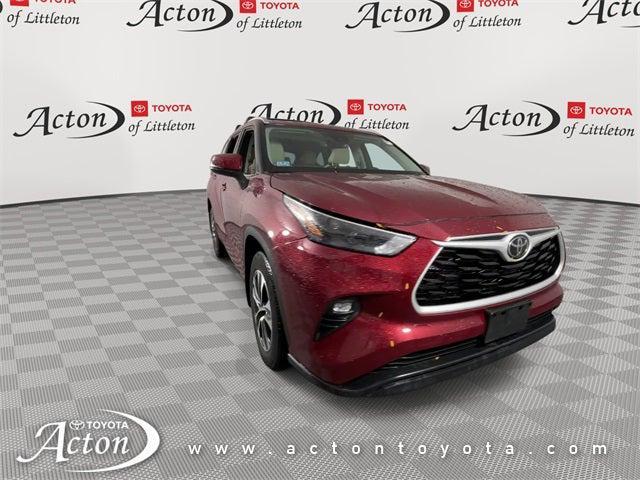 used 2022 Toyota Highlander car, priced at $37,000