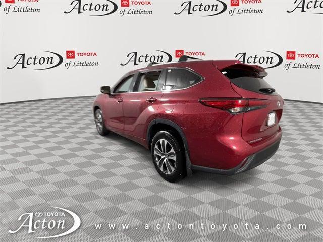 used 2022 Toyota Highlander car, priced at $37,000