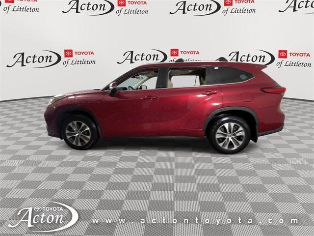 used 2022 Toyota Highlander car, priced at $37,000