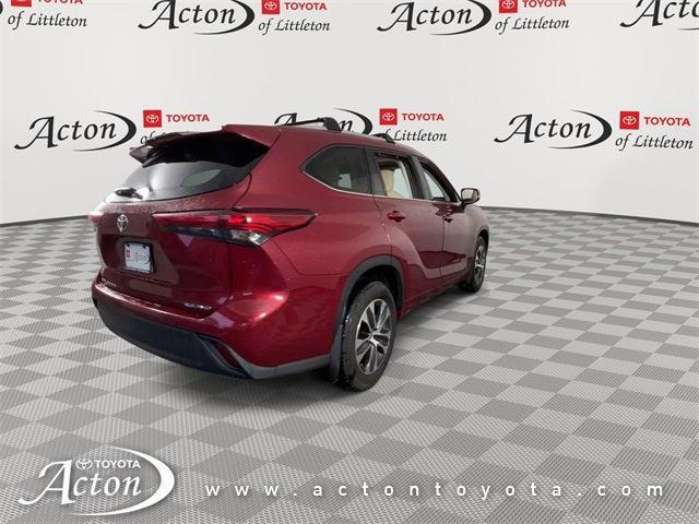 used 2022 Toyota Highlander car, priced at $37,000
