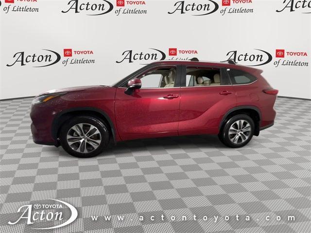 used 2022 Toyota Highlander car, priced at $37,000