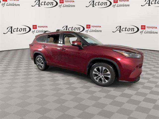 used 2022 Toyota Highlander car, priced at $37,000