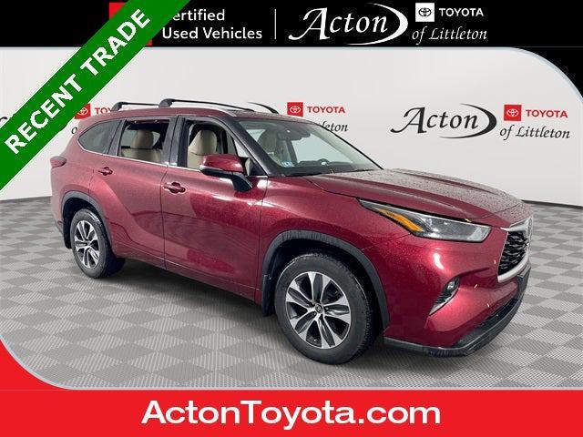 used 2022 Toyota Highlander car, priced at $37,000