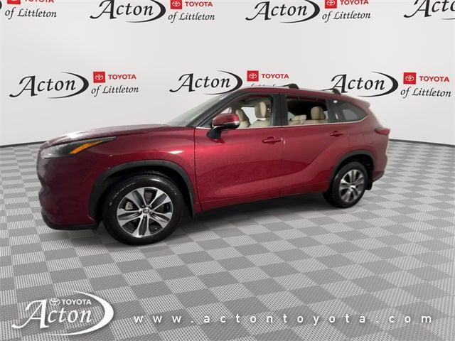used 2022 Toyota Highlander car, priced at $37,000