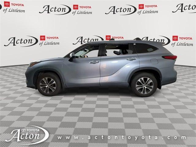 used 2021 Toyota Highlander car, priced at $34,000