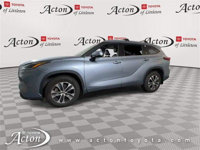 used 2021 Toyota Highlander car, priced at $34,000
