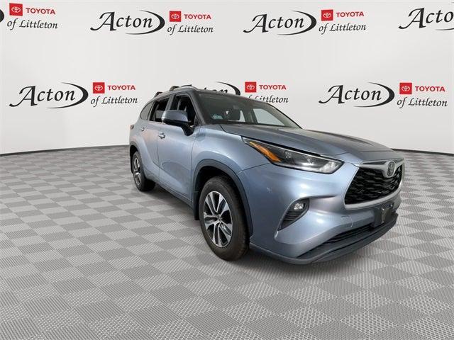 used 2021 Toyota Highlander car, priced at $34,000