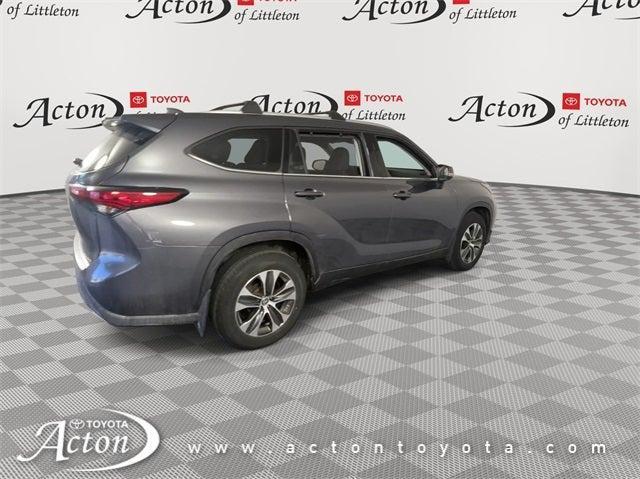 used 2022 Toyota Highlander car, priced at $35,000