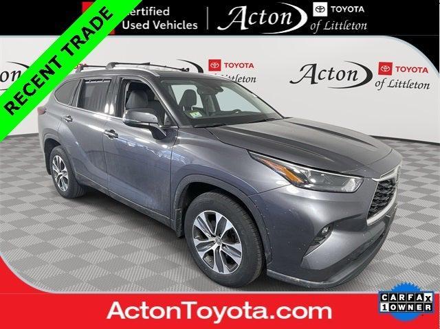 used 2022 Toyota Highlander car, priced at $35,000