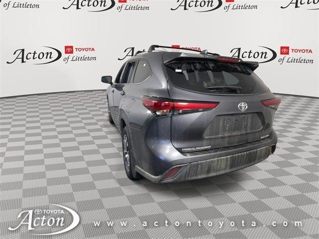 used 2022 Toyota Highlander car, priced at $35,000