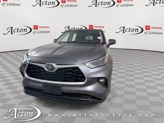 used 2022 Toyota Highlander car, priced at $33,345