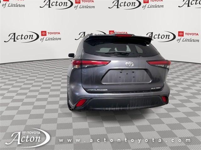 used 2022 Toyota Highlander car, priced at $33,345