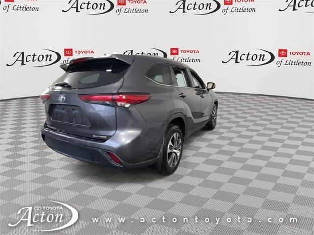 used 2022 Toyota Highlander car, priced at $33,345