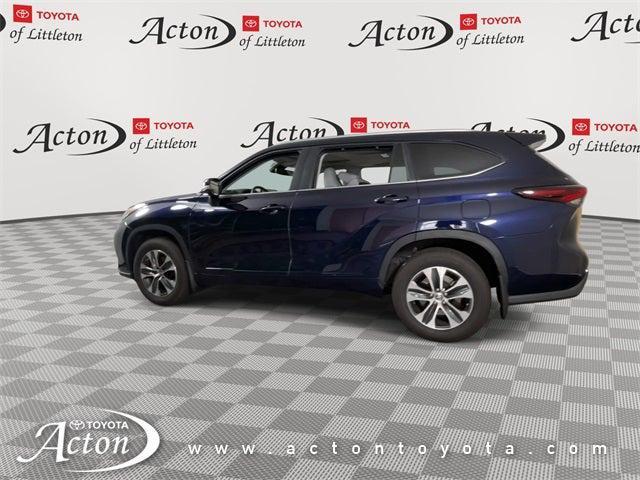 used 2024 Toyota Highlander car, priced at $41,886
