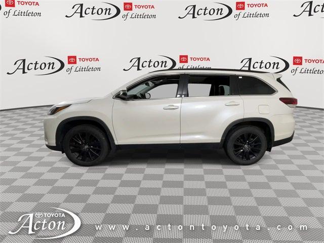 used 2019 Toyota Highlander car, priced at $24,288