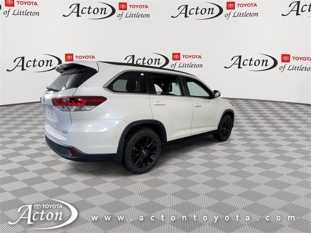 used 2019 Toyota Highlander car, priced at $24,288