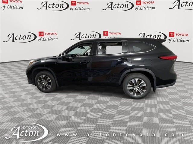 used 2021 Toyota Highlander car, priced at $35,000