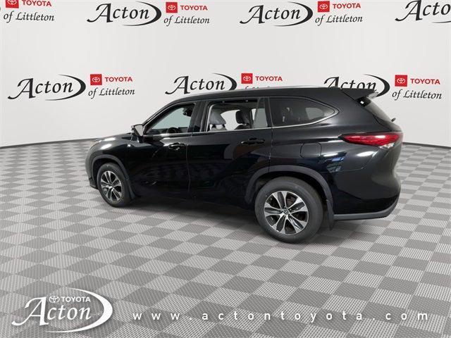 used 2021 Toyota Highlander car, priced at $35,000