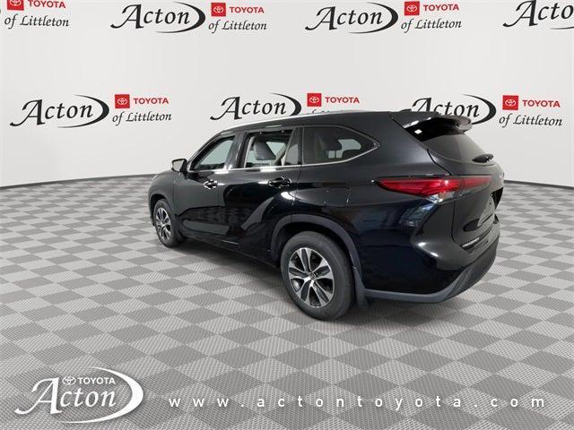 used 2021 Toyota Highlander car, priced at $35,000