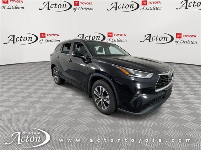 used 2021 Toyota Highlander car, priced at $35,000