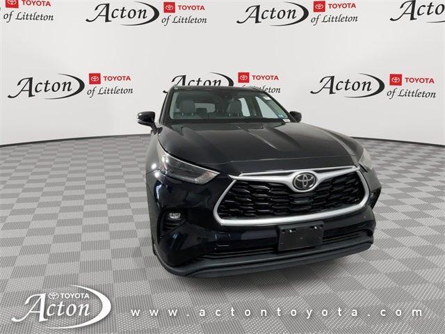 used 2021 Toyota Highlander car, priced at $35,000