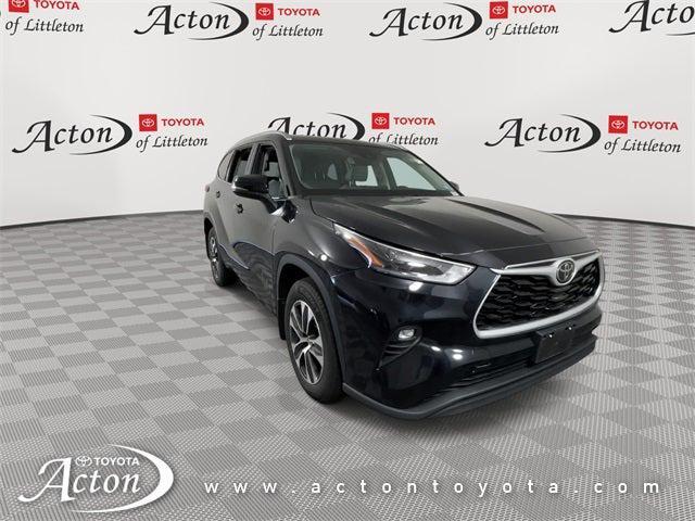 used 2021 Toyota Highlander car, priced at $35,000