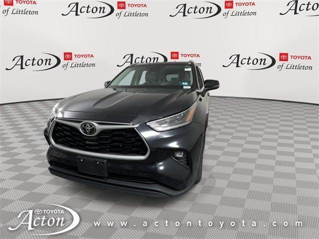 used 2021 Toyota Highlander car, priced at $35,000