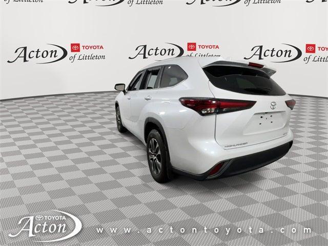 used 2025 Toyota Highlander car, priced at $44,950