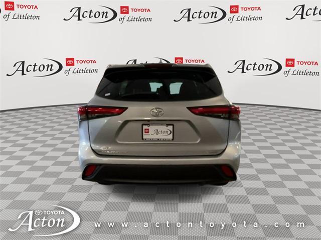 used 2021 Toyota Highlander car, priced at $28,927